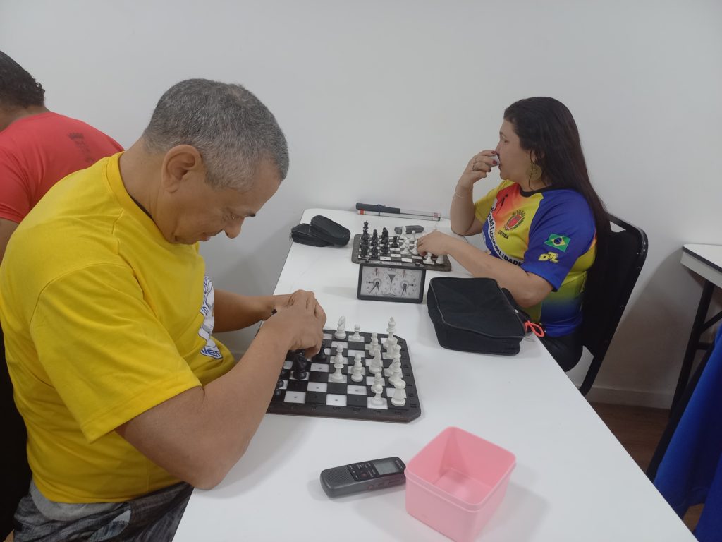 Crianças do DF vão representar Brasil em campeonato mundial de xadrez, Distrito  Federal