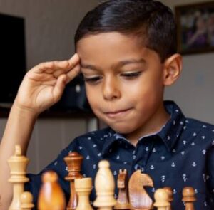 Marcel, aos 7 anos, conquista o título de Mestre Nacional e inspira a  comunidade enxadrística do Distrito Federal - FBX - Federação Brasiliense  de Xadrez